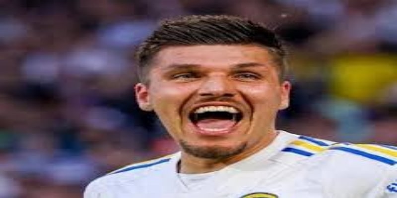 闪电开局与心理优势：利兹联的赛季制胜策略 - 球速体育观察-球速体育